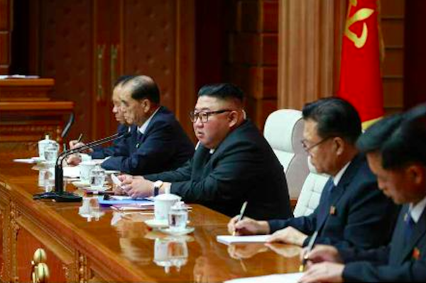 北, 신임 내각총리 김덕훈 임명...'전략무기핵심' 리병철 정치국 상무위원 선출