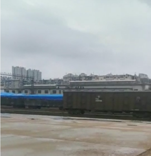 단둥역에 대기하고 있는 북한 화차(사진=SPN)