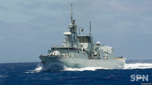 불법 환적을 감시해온 캐나다 해군 호위함 캘거리호(사진=일본 외무성)