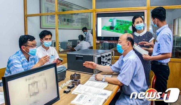 北 김책공업종합대학 프로그램작성도전경연 '개척자-2022' 진행