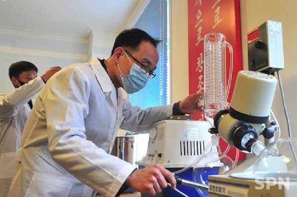 北 김책공업종합대학 '산소열법용광로' 정상화 등 경제발전 이바지