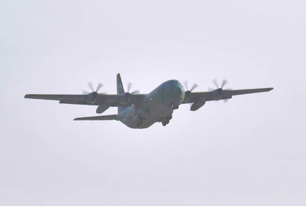 21일 공군 제5공중기동비행단에서 C-130J 수송기가 슬롯 꽁 머니 교민철수 해외임무를 수행하기 위해 이륙하고 있다.(사진=국방부 제공)