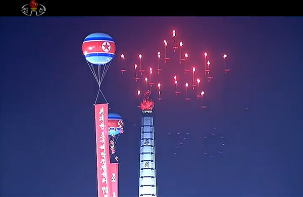 바카라 게임 공군 축하비행(사진=조선중앙TV)