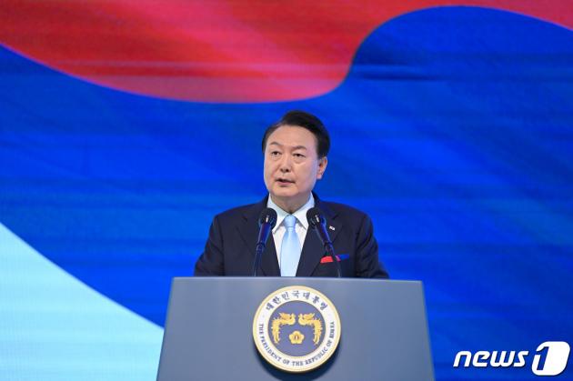 윤석열 대통령이 15일 서울 서대문구 이화여대 대강당에서 열린 제78주년 슬롯사이트 업 경축식에서 경축사를 하고 있다. (대통령실 제공) 2023.8.15/뉴스1 ⓒ News1 오대일 기자
