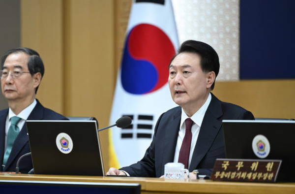 윤석열 대통령이 26일 카지노 토토세종청사에서 열린 제55회 국무회의에 참석해 모두 발언하고 있다. (사진=대통령실 제공)