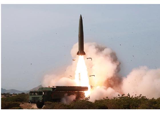 북한이 시험 발사한 단거리 미사일(사진=조선의 오늘)