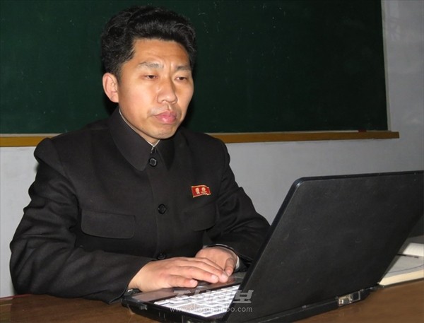 북한 리과대학 생명과학부 한군섭 박사(사진=조선신보)