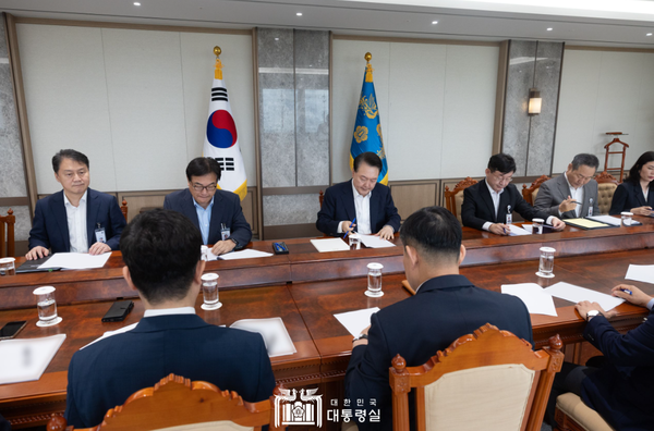 윤석열 프라그마틱 슬롯사이트이 수석비서관회의를 주재하고 있다.(사진=프라그마틱 슬롯사이트실 제공)