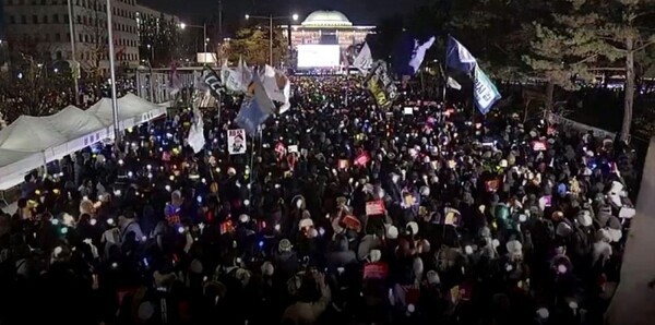 북한 노동신문은 지난해 12월 11일 윤석열 대통령 비상계엄 선포와 온라인 슬롯사이트 추천 요구 시위 상황을 처음 보도했다.(사진=노동신문/뉴스1)
