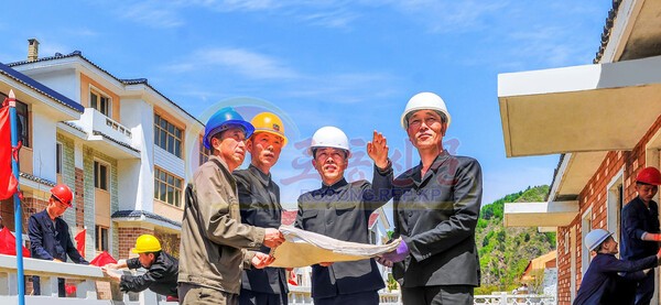 북한 성간군 농촌온라인 슬롯 조작 건설 현장(사진=노동신문/뉴스1)