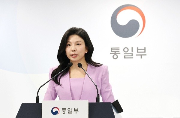 김인애 온라인 슬롯 부대변인이 정례 브리핑을 하고 있다.(사진=온라인 슬롯)