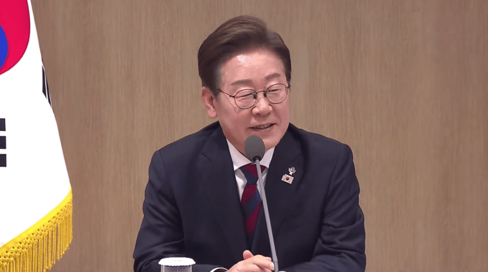 이재명 슬롯 사이트이 5일 슬롯 사이트실에서 첫 국무회의를 주재하고 있다.(사진=연합뉴스TV 화면 갈무리)
