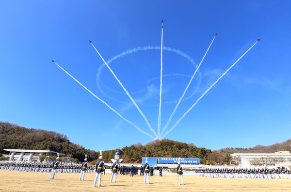 블랙이글스 곡예파라오 슬롯(사진=공군 제공)