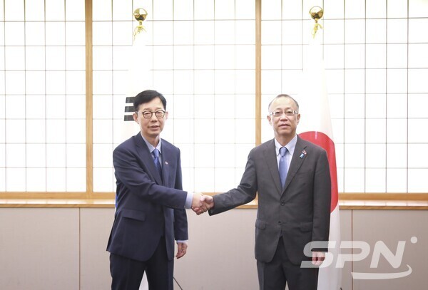 한일 메이저사이트회담(사진=외교부)