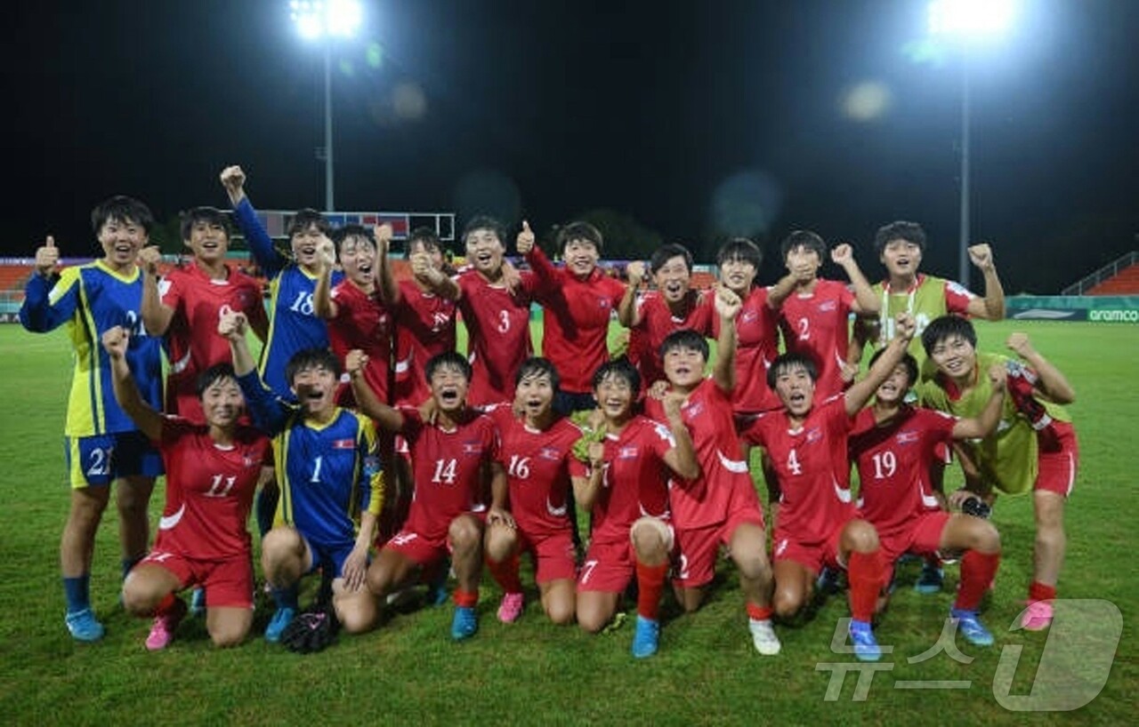 국제축구연맹 2024년 U-17 슬롯사이트 소닉 추천에 참가한 북한 여자축구팀(사진=노동신문/뉴스1)