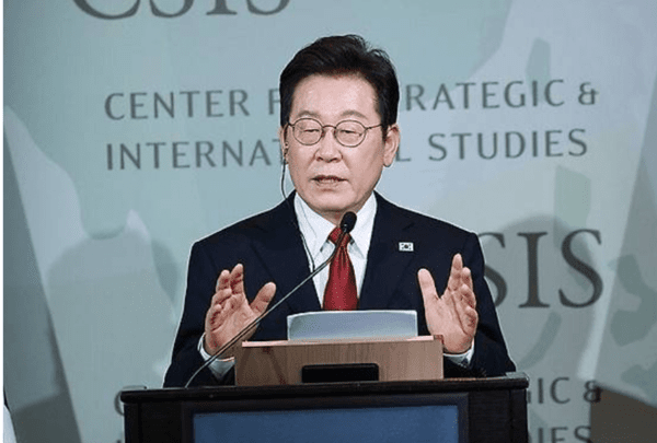 이재명 슬롯이 25일(현지시각) 미국 워싱턴DC 국제전략문제연구소(CSIS)에서 정책 연설을 하고 있다.(사진=슬롯실 제공)