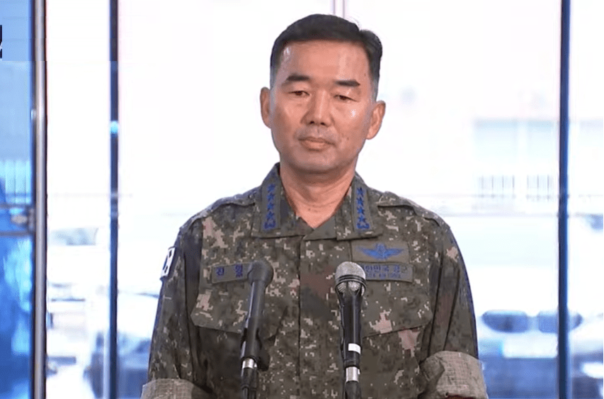 진영승 합참의장 슬롯 머신 프로그램가 4일 첫 출근길 인터뷰를 하고 있다.(MBC TV 화면 갈무리)