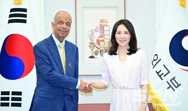 김진아 2차관, 유엔 운영지원국 사무차장 면담..."AI 등 기술·훈련 기여 확대"